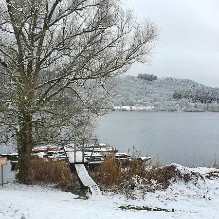 River Mosel Holiday Homes, Meerfeld Studio With A Lake View Zewnętrze zdjęcie