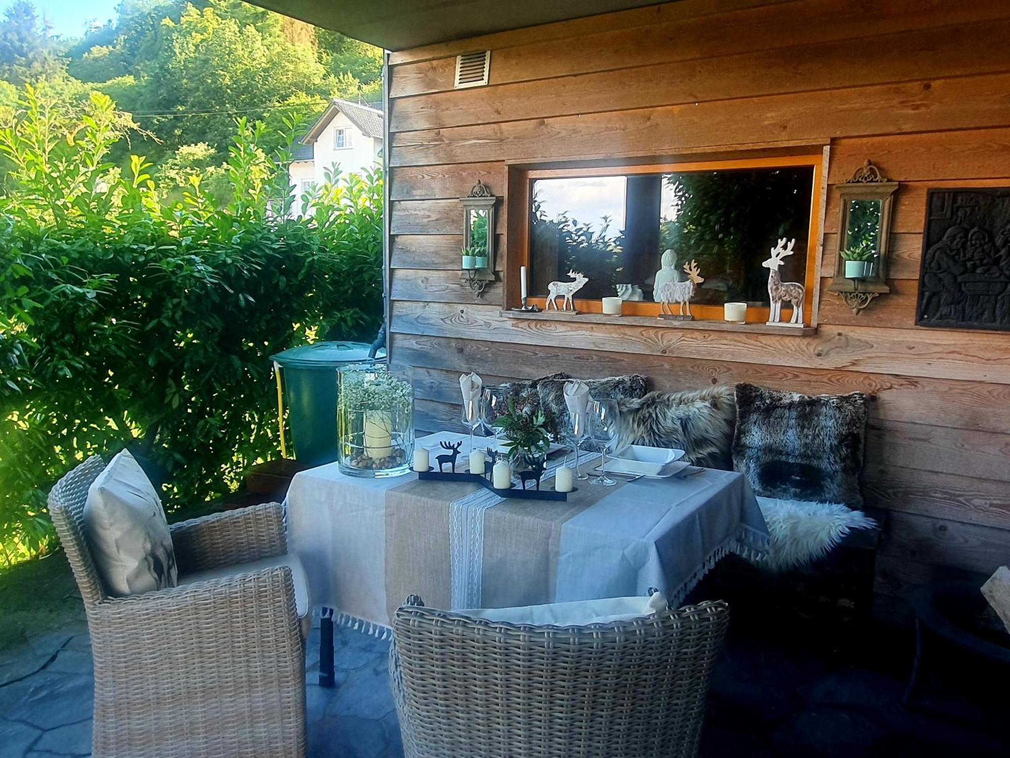 River Mosel Homes, With A View Apartment *